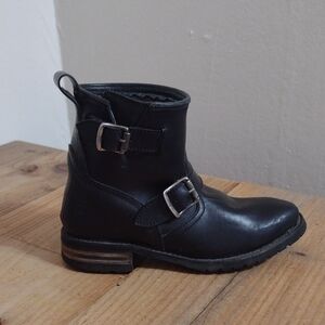 Frye Black Leather Genuine Goodyear Welt Short Ankle Boots 3476662 Size 7.5